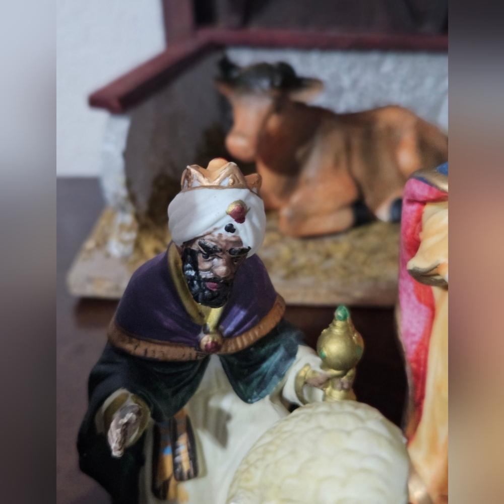 Vintage Christmas Nativity Set 13‎ Piece Manger Birth Of Jesus Collectors Creche - Picture 9 of 16